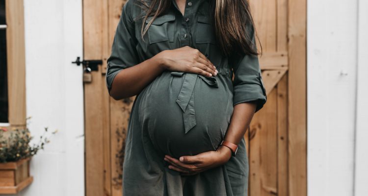 De must-have zwangerschapskleding voor modieuze aanstaande moeders